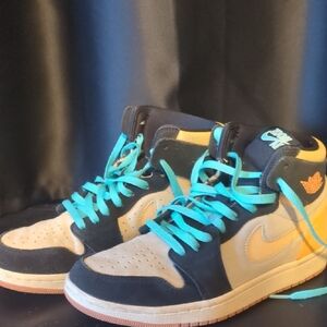 Nike Black and Yellow Sneakers